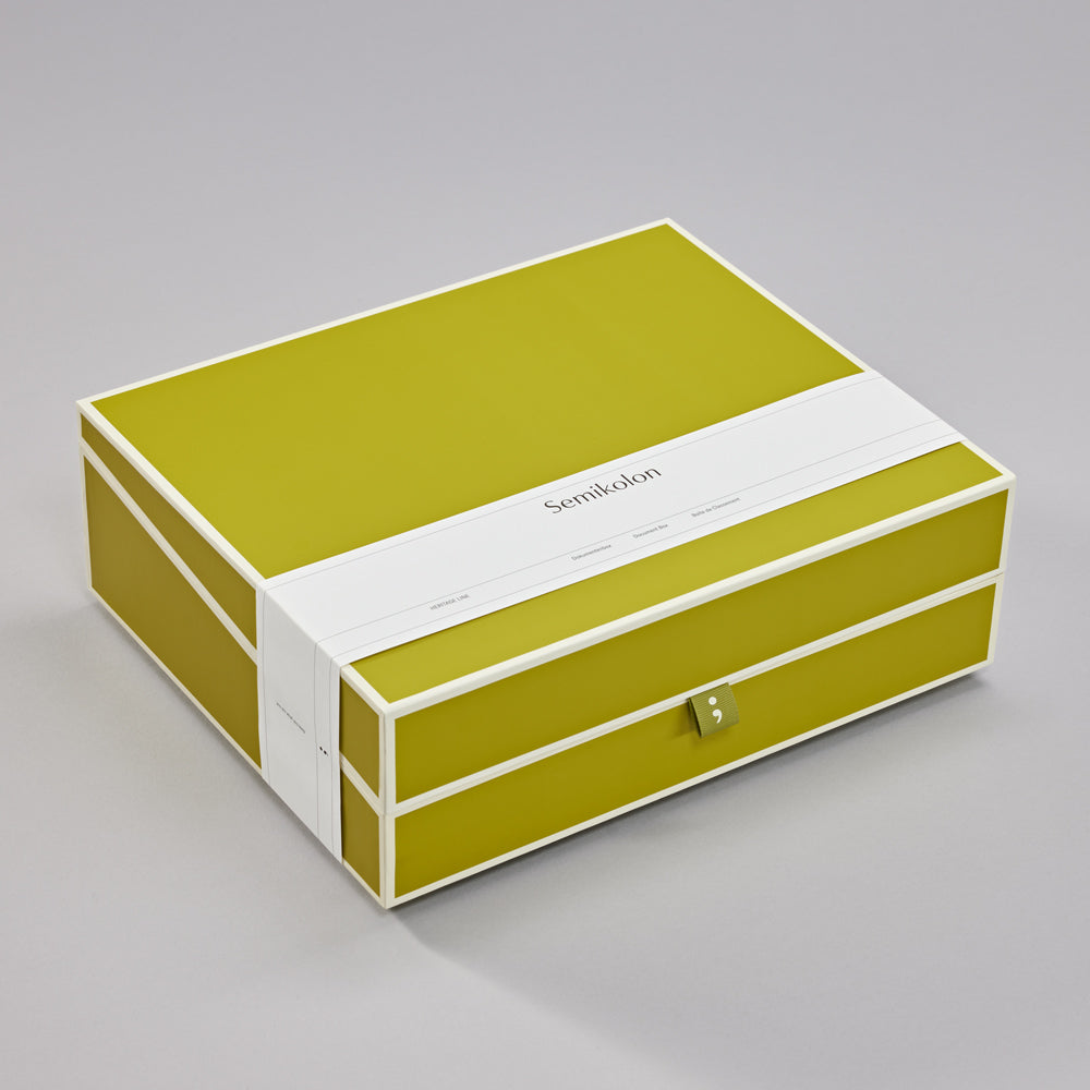 Document Box A4