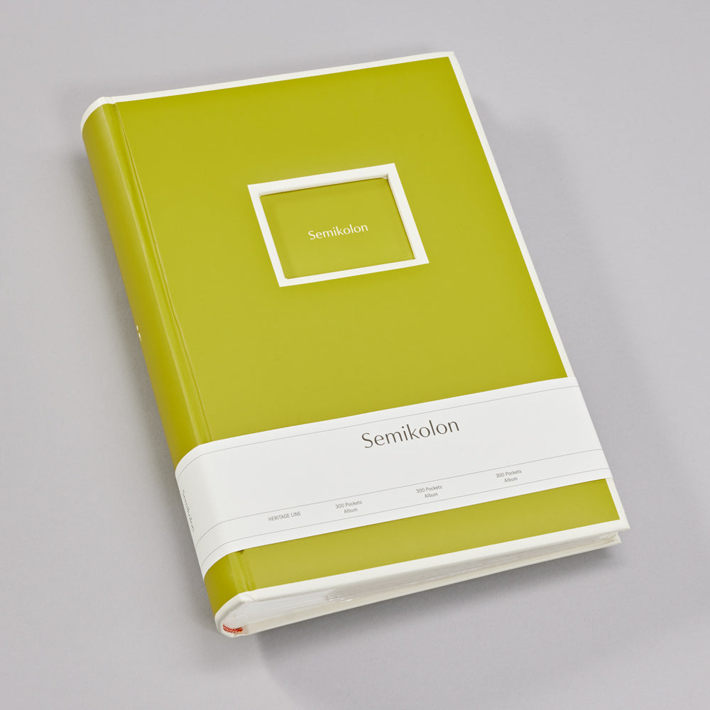 Photo Album with 300 Pockets