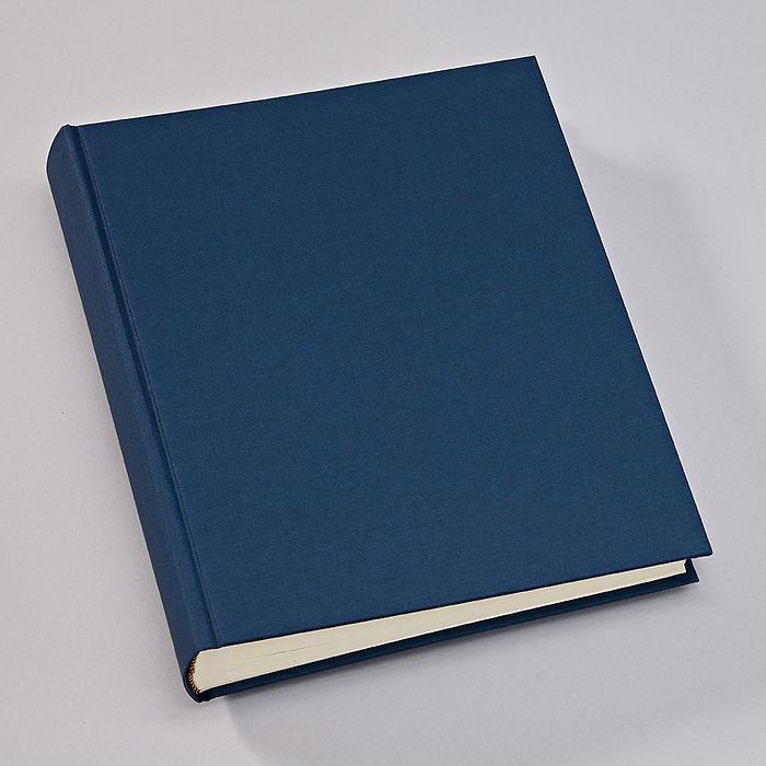 Album Medium, booklinen cover, 80pages, cream white mounting board, glassine paper, marine